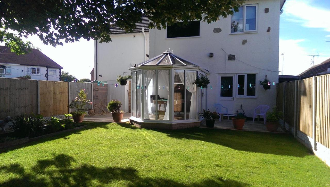 Plum Tree Cottage, Kinmel Bay Exterior photo